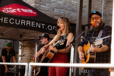 Maygen & the Birdwatcher performing