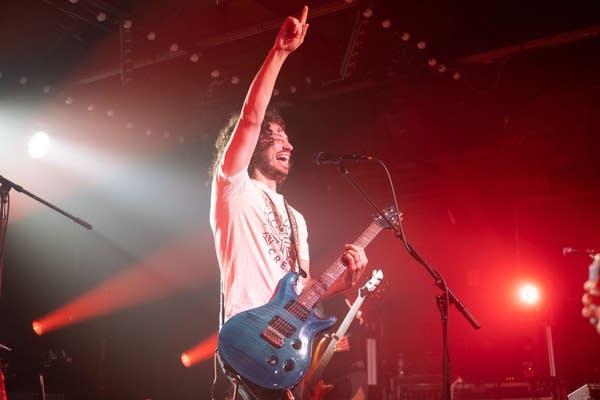 The Gig List for November 19: Pigeons Playing Ping Pong; Lamp; Toronzo Cannon