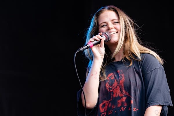motion city soundtrack performing on stage
