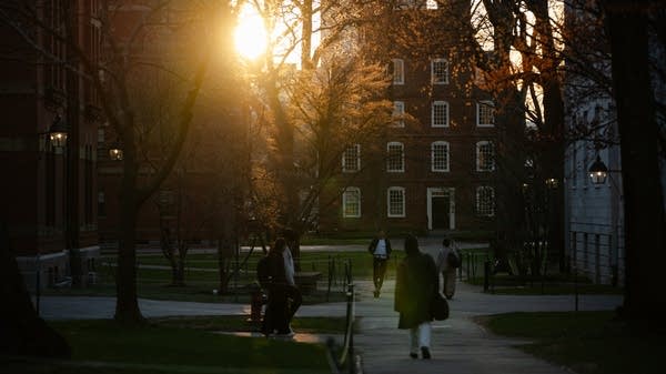 Fewer Chinese international students at American universities