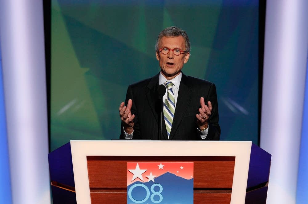 Tom Daschle speaks at the DNC