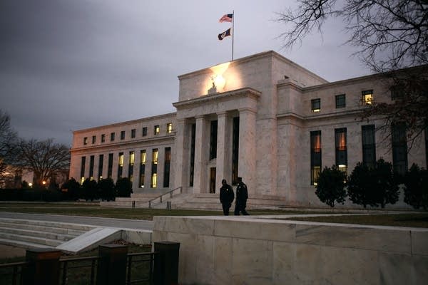 Why didn’t Silicon Valley Bank knock on the Fed’s discount window? 