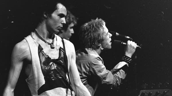 Today in Music History: The Sex Pistols mock the Queen