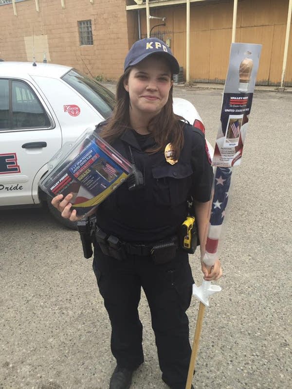 Thieves steal flags from vets, so cops buy new ones