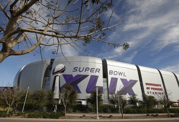 Hosting a Super Bowl is a money loser this year