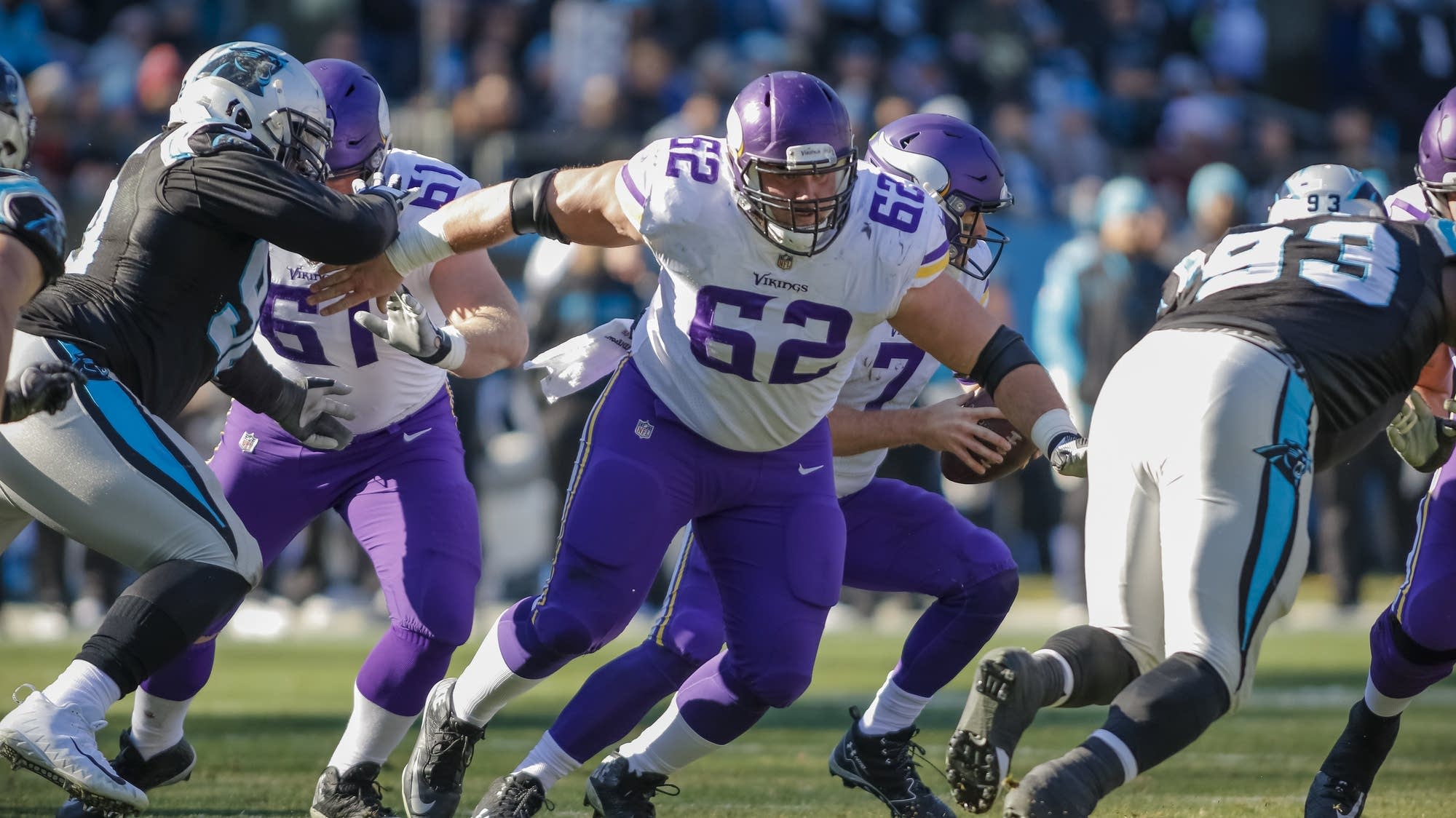 Neck Injury Ends Season For Former Vikings Running Back   The Details - 80r5zz9