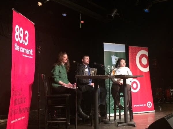 Policy and a Pint: Using Technology to Solve Community Problems at the Amsterdam Bar and Hall