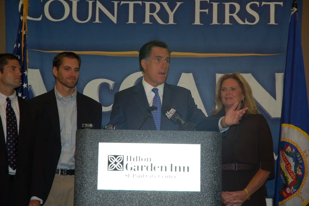Mitt Romney speaking at a delegate breakfast