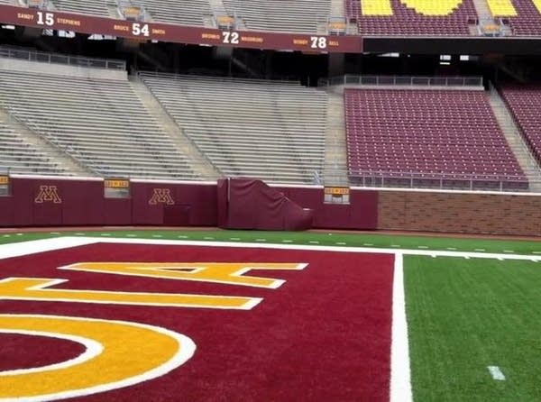 Small Tales: Former DJ recalls a holiday encounter with NSYNC