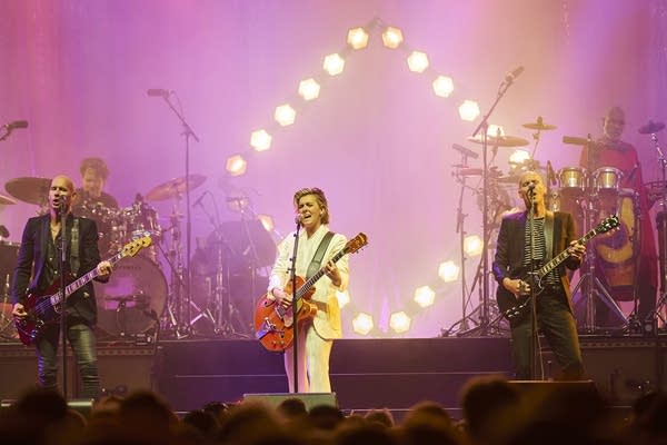 The Chart Show: Billie and Brandi debut