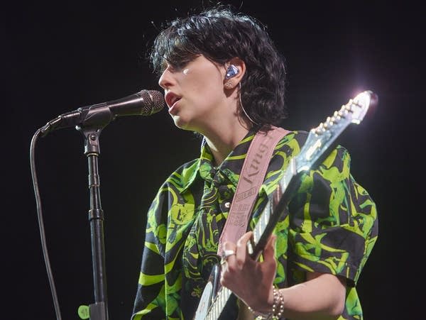 9a5d42-20230410-rhcp-tony-