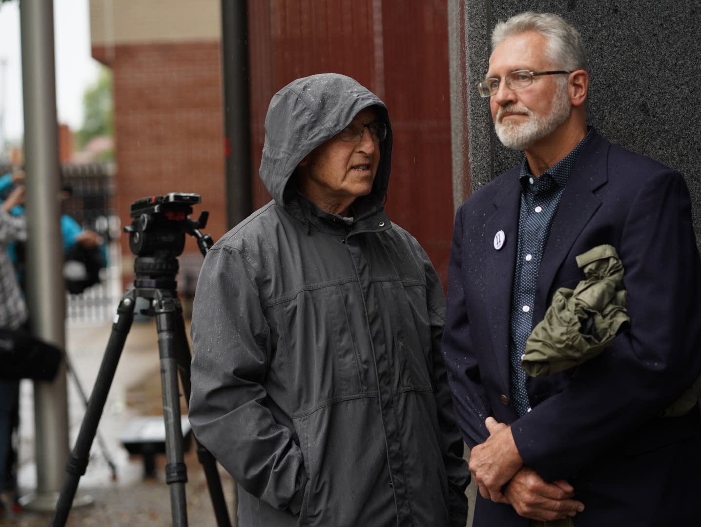 Former FBI agent Al Garber stands with Jerry Wetterling