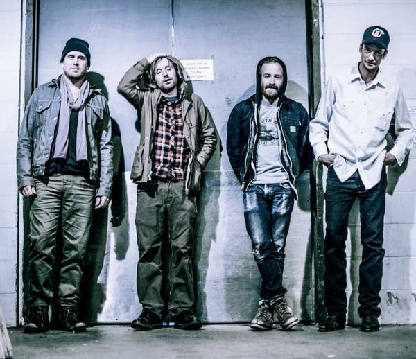 The Pines team up with Dave Simonett and Erik Koskinen to cover ‘The Highwayman’