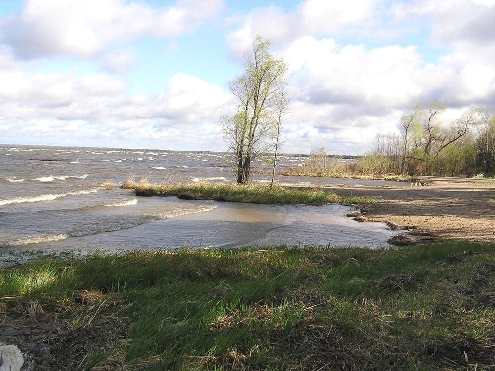 Walleye limit raised to 4 for Upper Red Lake Minnesota Public Radio News