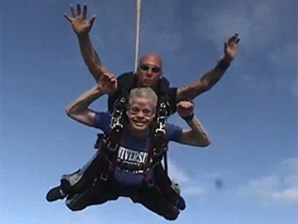 Bruce Kramer skydiving