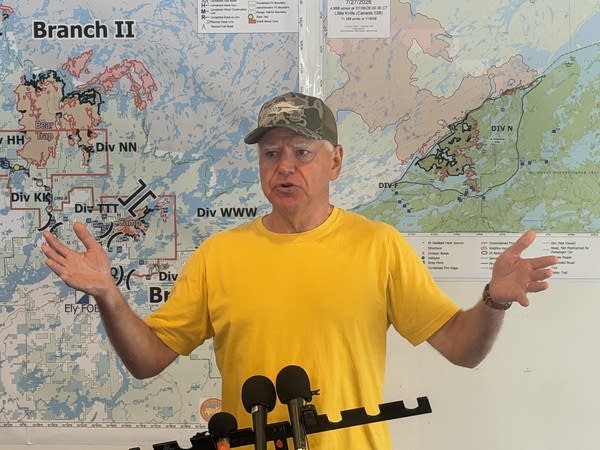 Gov. Tim Walz addresses northland wildfires, economic aid plans