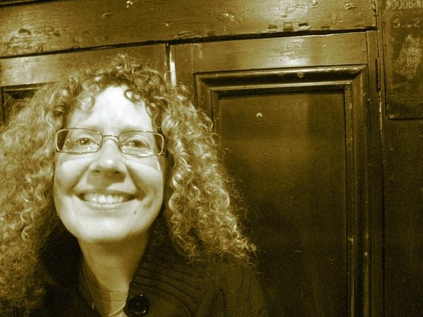 Laurie Hertzel