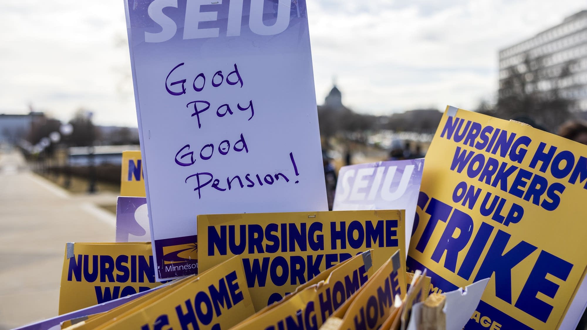 Twin Cities nursing home workers launch strike