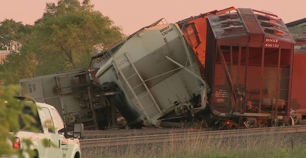 Northstar rail canceled after BNSF derailment | MPR News