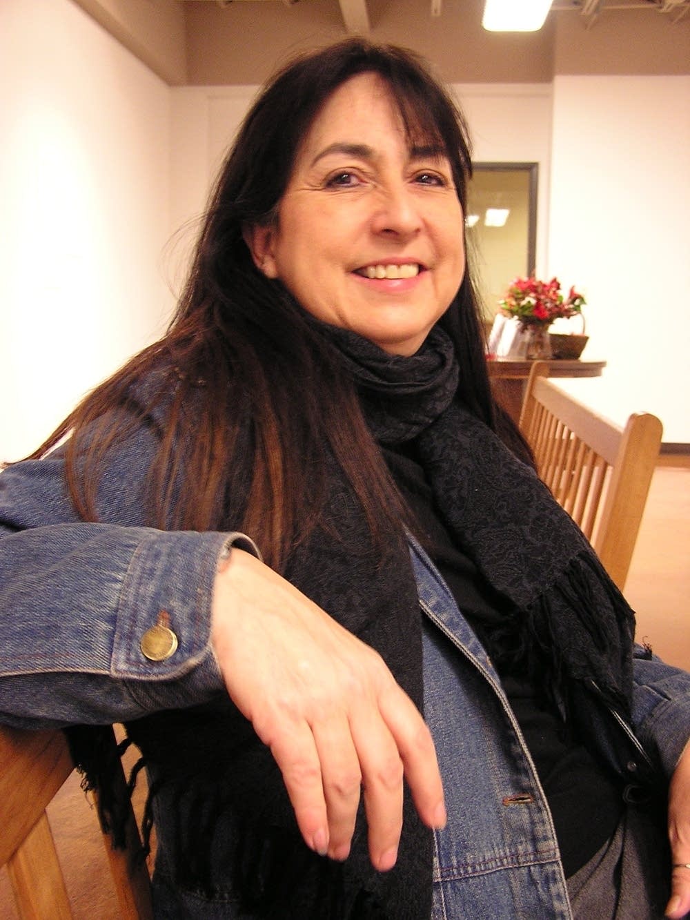 Artist Mona Smith