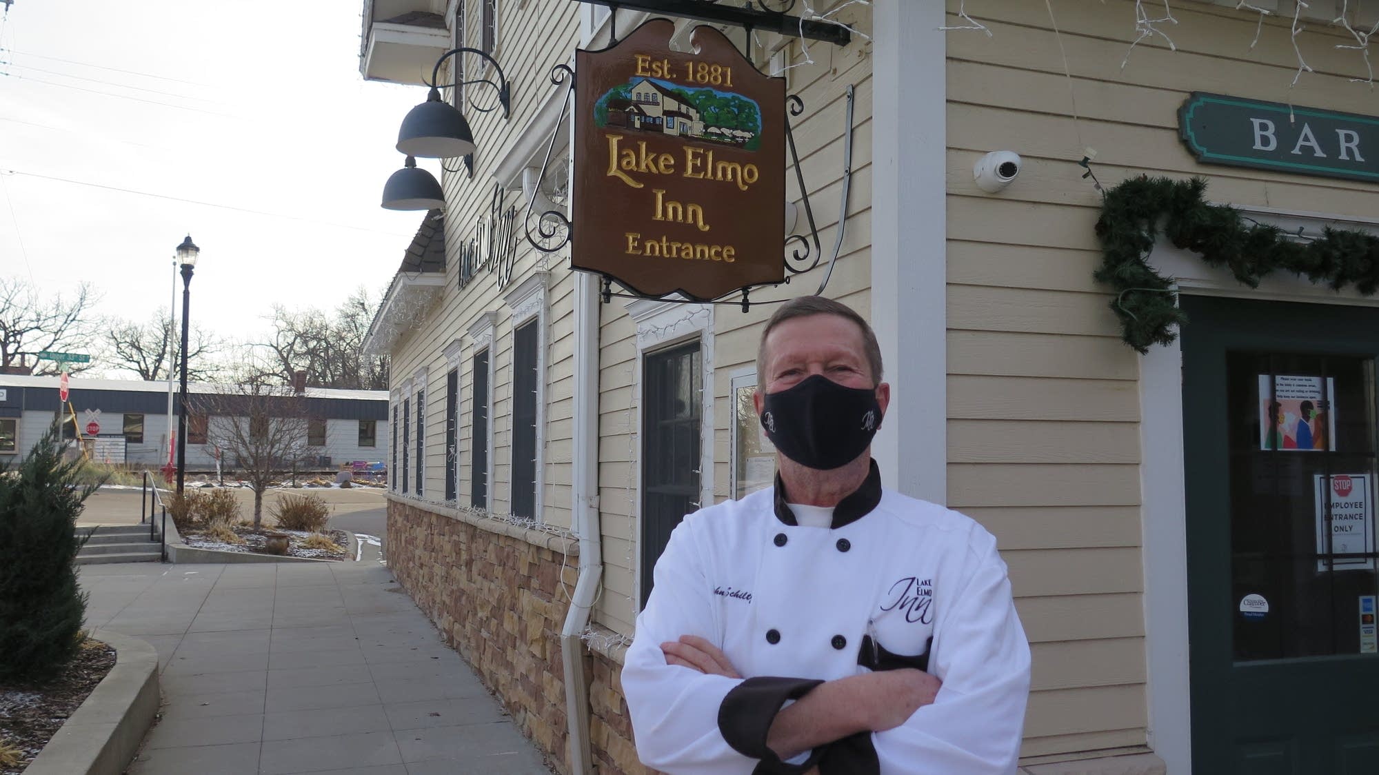 Bars and restaurants fume at Walz shutdown extension - Vimarsana News
