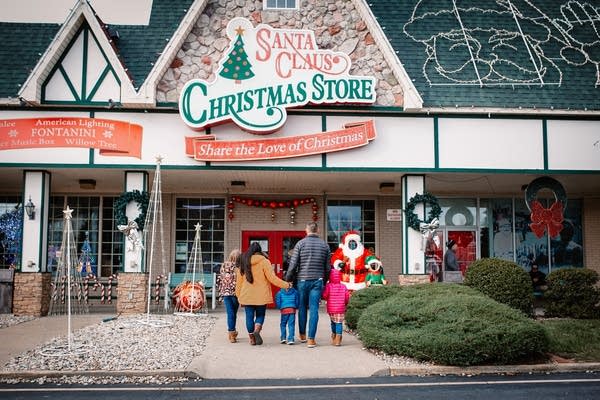 Santa Claus Christmas store