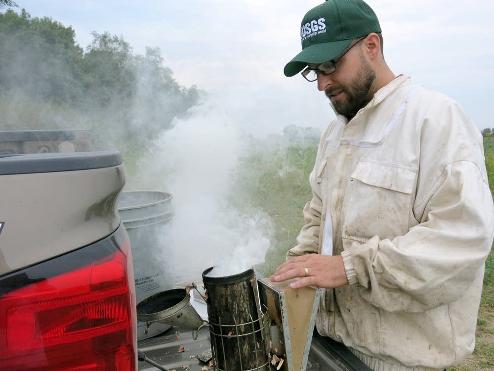 USGS researcher Matthew Smart prepared a smoker.