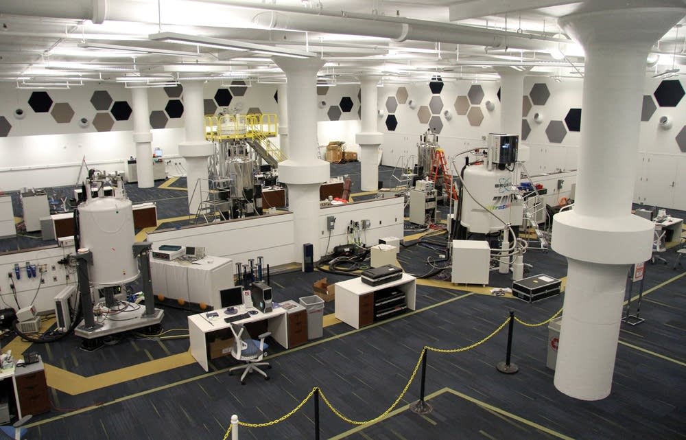 The Nuclear Magnetic Resonance Center at the U