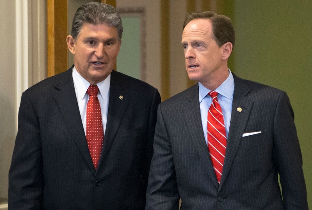 Senators reach gun deal
