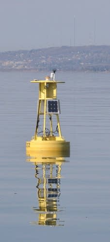 Lake Superior nearshore buoy 