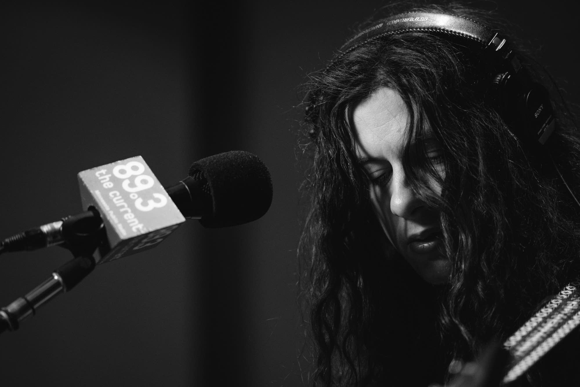 Kurt Vile performs in The Current studio