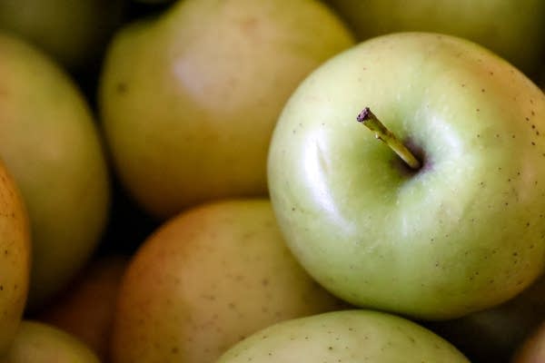 green apples