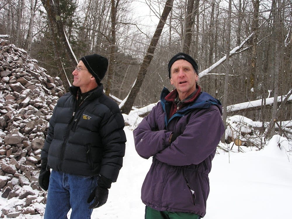 Peterson, left; Lindgren, right