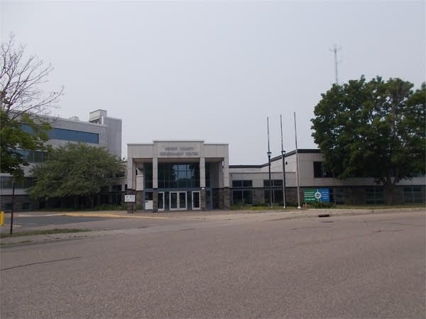 e392a0-20251024-frmer-wright-county-government-center-600 Buffalo hopes to replace the Wright County Government Center with housing and businesses