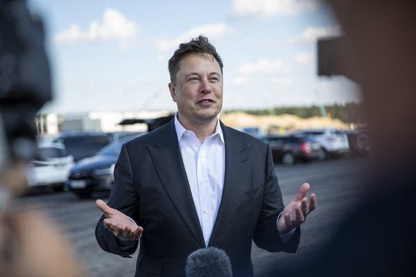 Entrepreneur Elon Musk intends to add the global communications platform Twitter to his portfolio, which includes Tesla and SpaceX. 