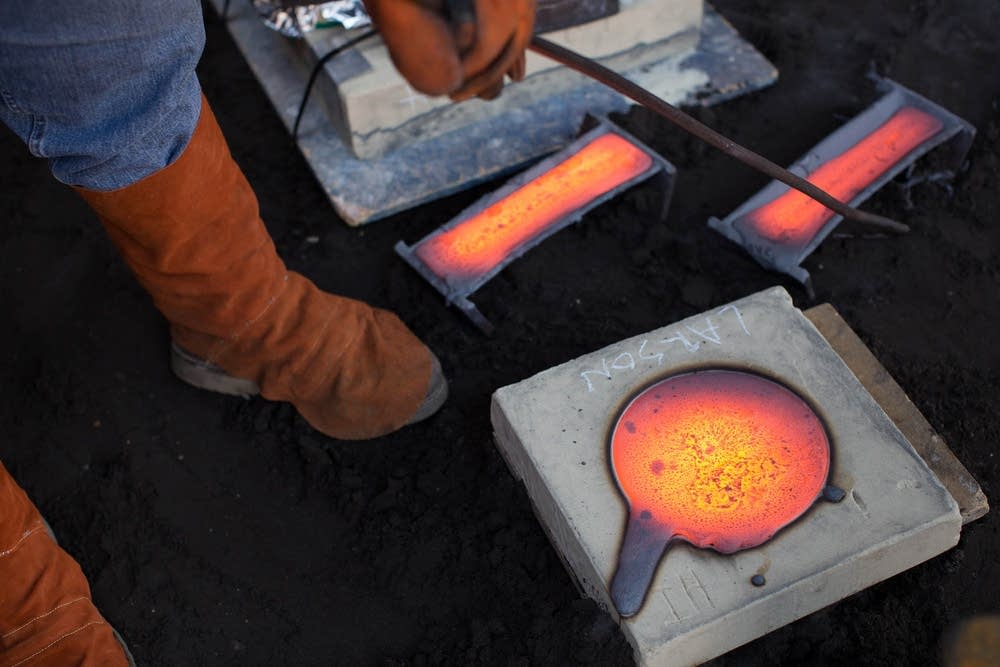 Cooling iron