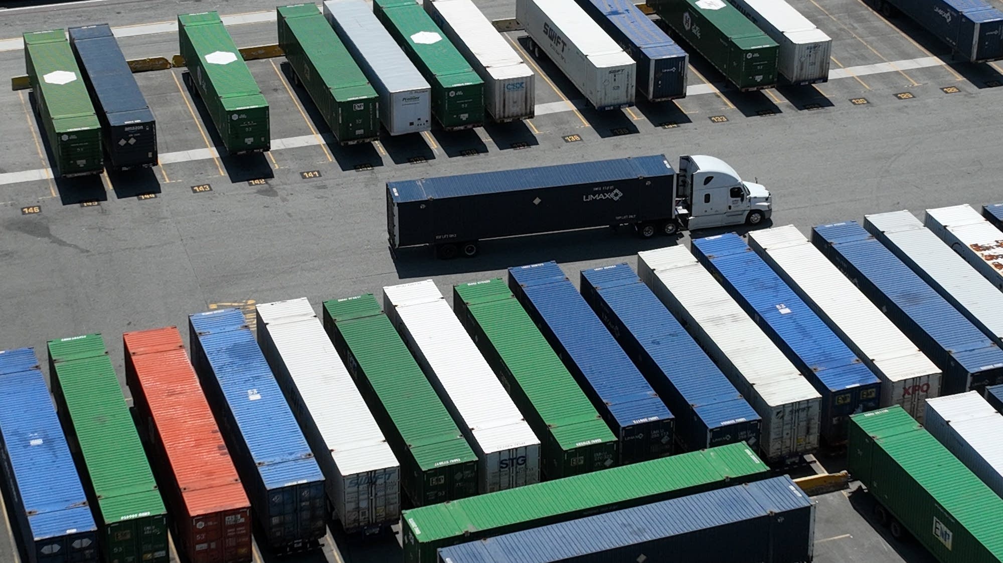 Tariff refunds are rolling out