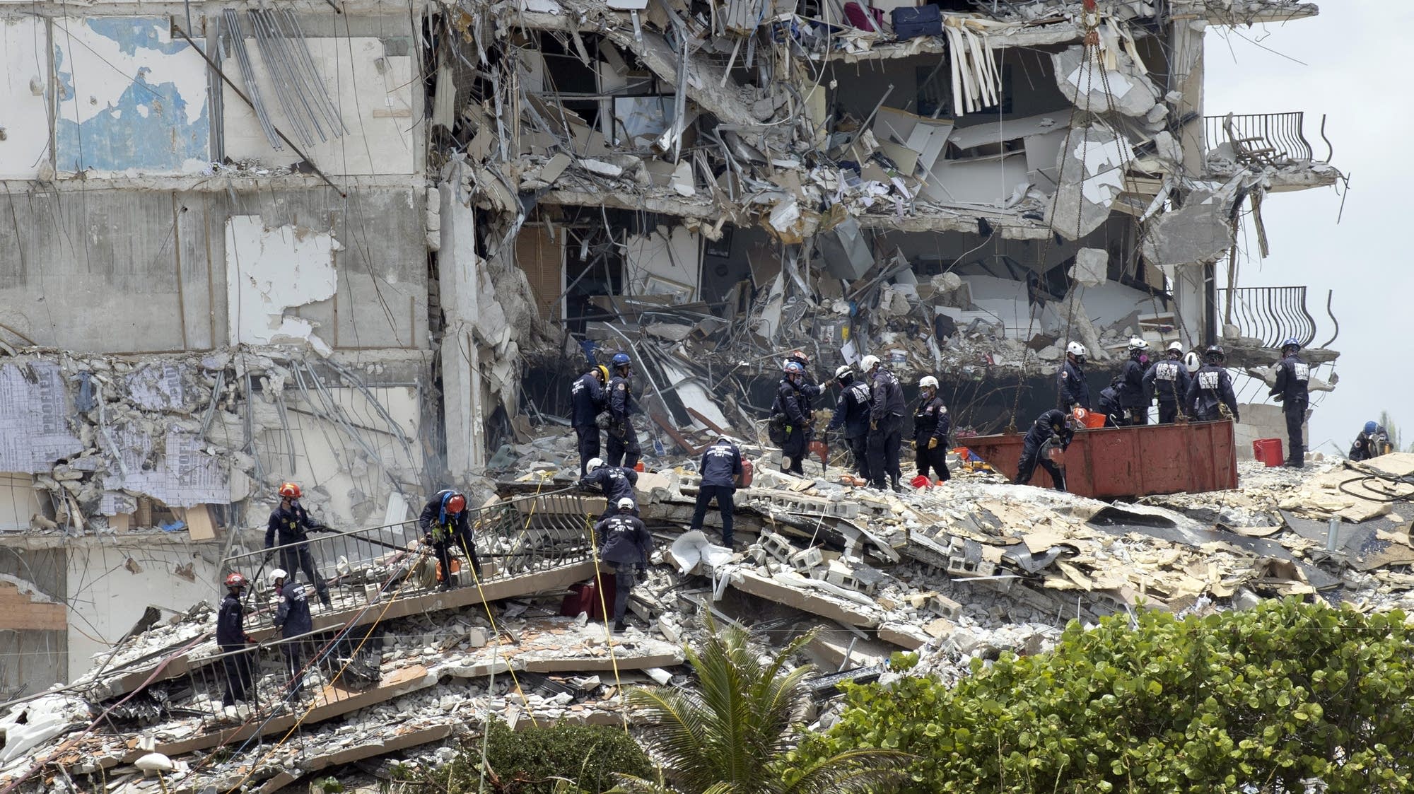 Report showed 'major' damage before Florida condo collapse | MPR News