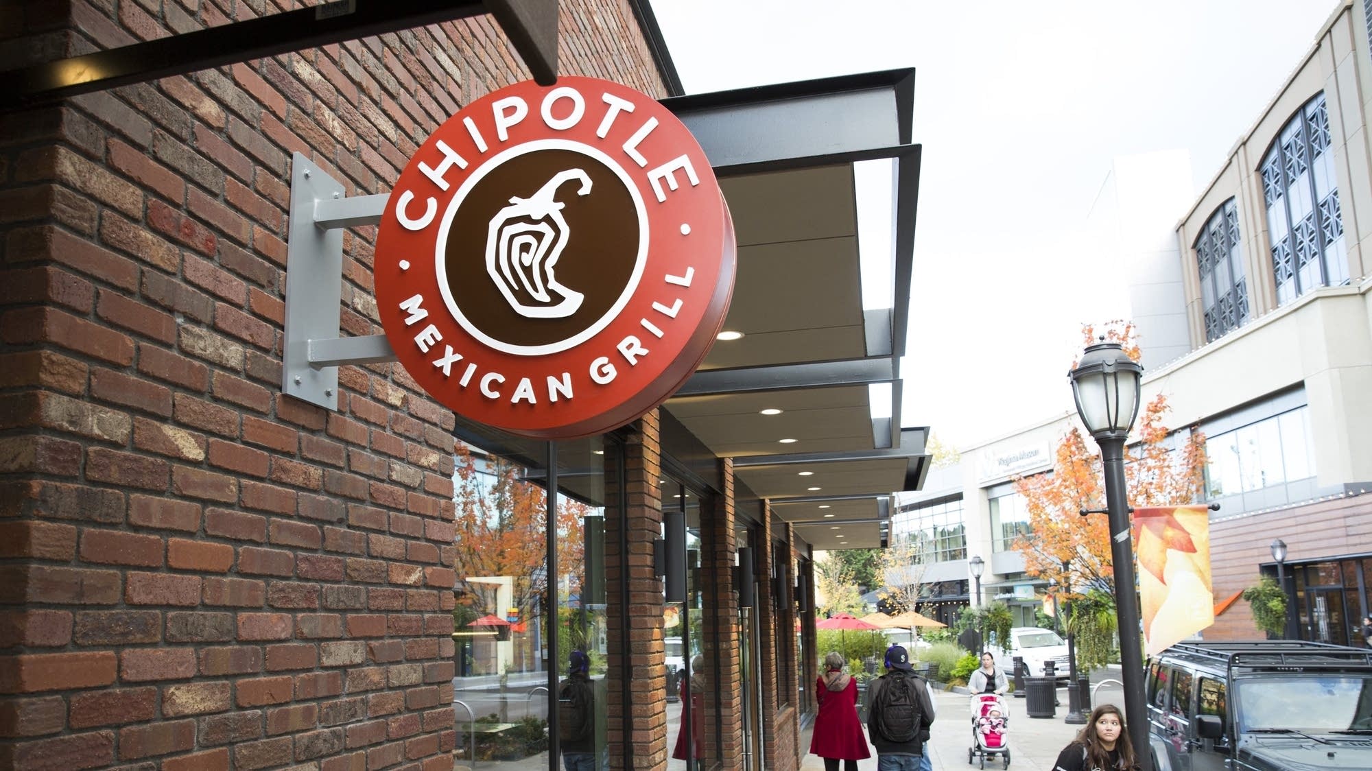 Twin Cities woman sues Chipotle over salmonella poisoning