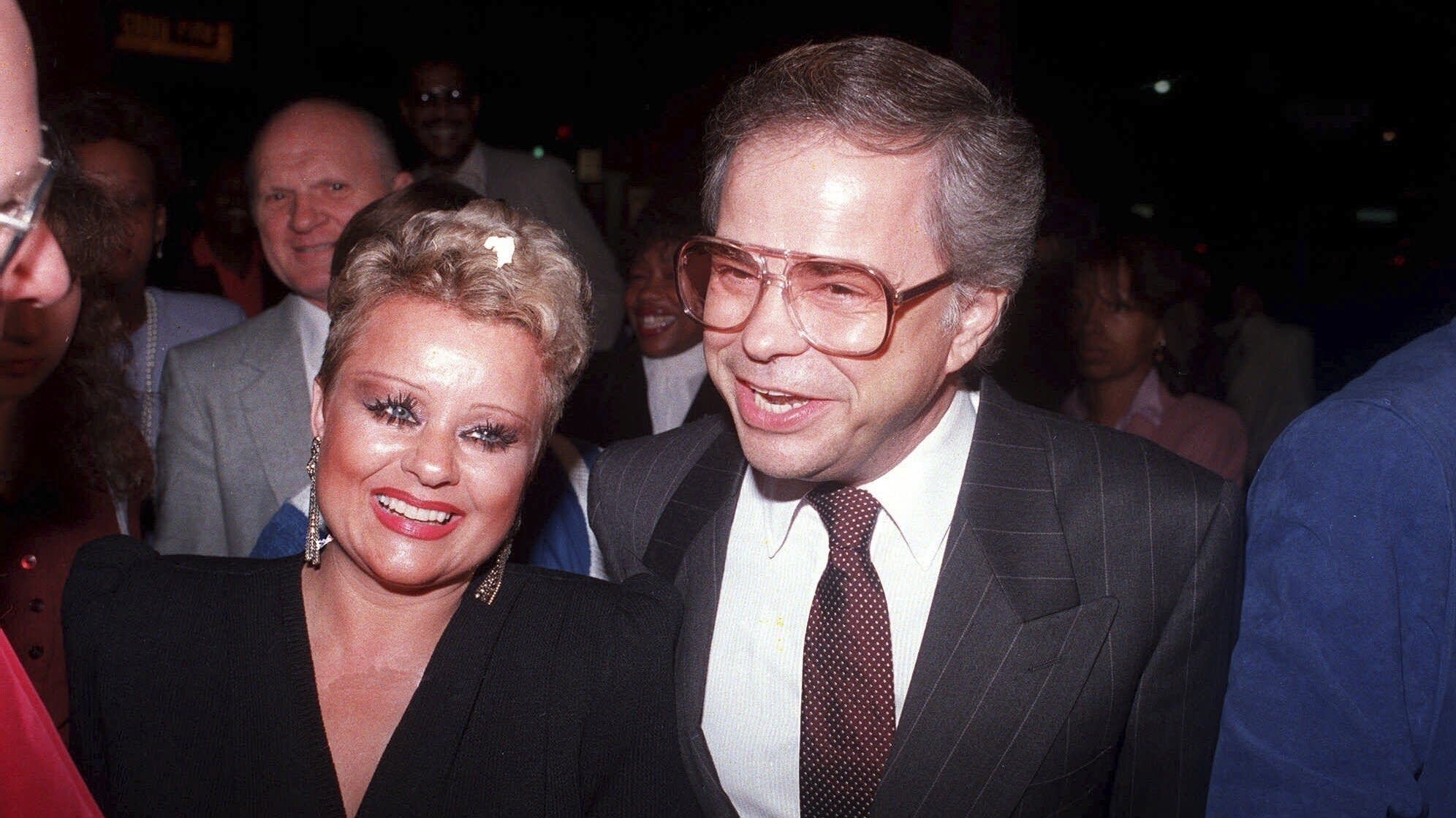 Jim Bakker, who lost his ‘PTL Club’ televangelism empire in sex and money scandals, dies at 86