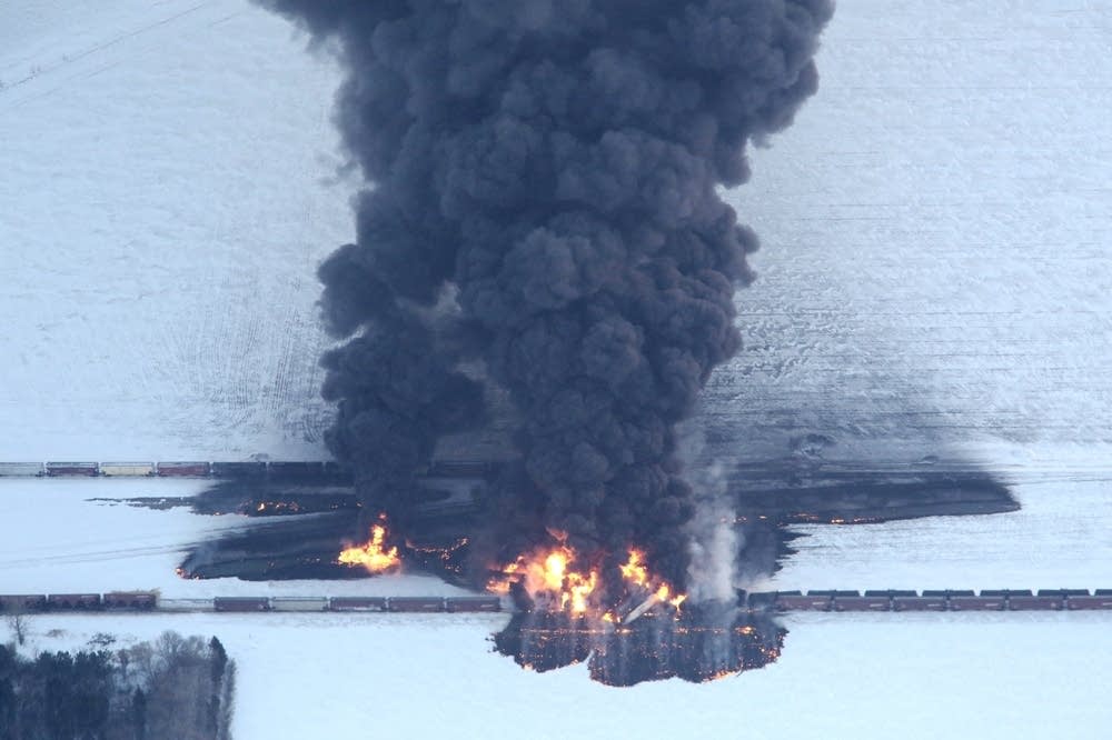 North Dakota train derailment fire