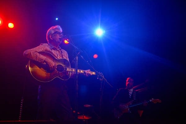 At First Avenue, Nick Lowe and Los Straitjackets remember Ian McLagan