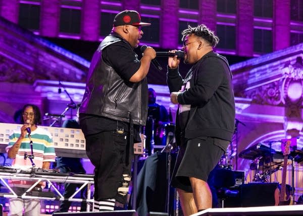 The Gig List for March 4: Slum Village; The Smithereens; Los Straitjackets