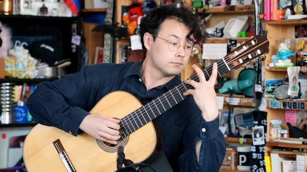 Sean Shibe performs an eclectic Tiny Desk Concert