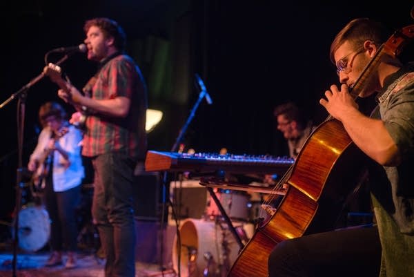 TheAwefulTruth_DSC7739