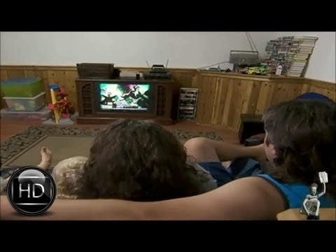 Family returns from living in 1986