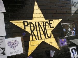 Prince's star at First Avenue now gold
