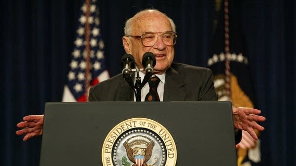 Milton Friedman in 2002.