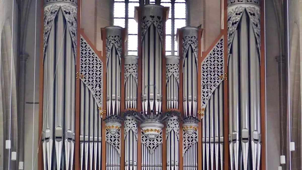 1977 Klais organ at Ingolstadt Cathedral, Germany | Pipedreams