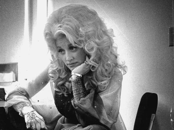 Country music singer-songwriter Dolly Parton photographed on Tuesday, Aug. 26, 1975, before a concert at the Minnesota State Fair grandstand in Falcon Heights, Minn.